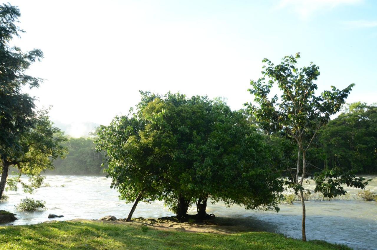 Ciudad De Las Rocas La Fortuna Gallo Giro Exterior photo
