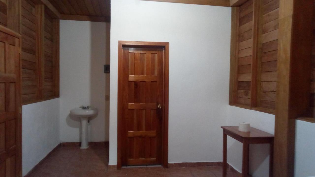 Ciudad De Las Rocas La Fortuna Gallo Giro Exterior photo